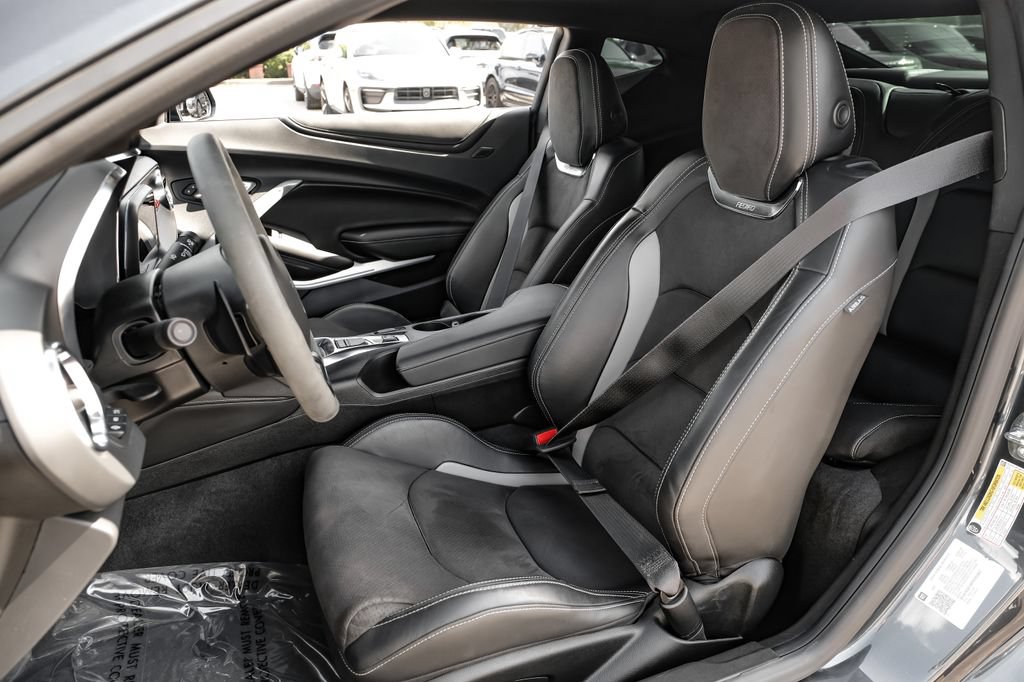 Used 2023 Chevrolet Camaro SS RWD image 30