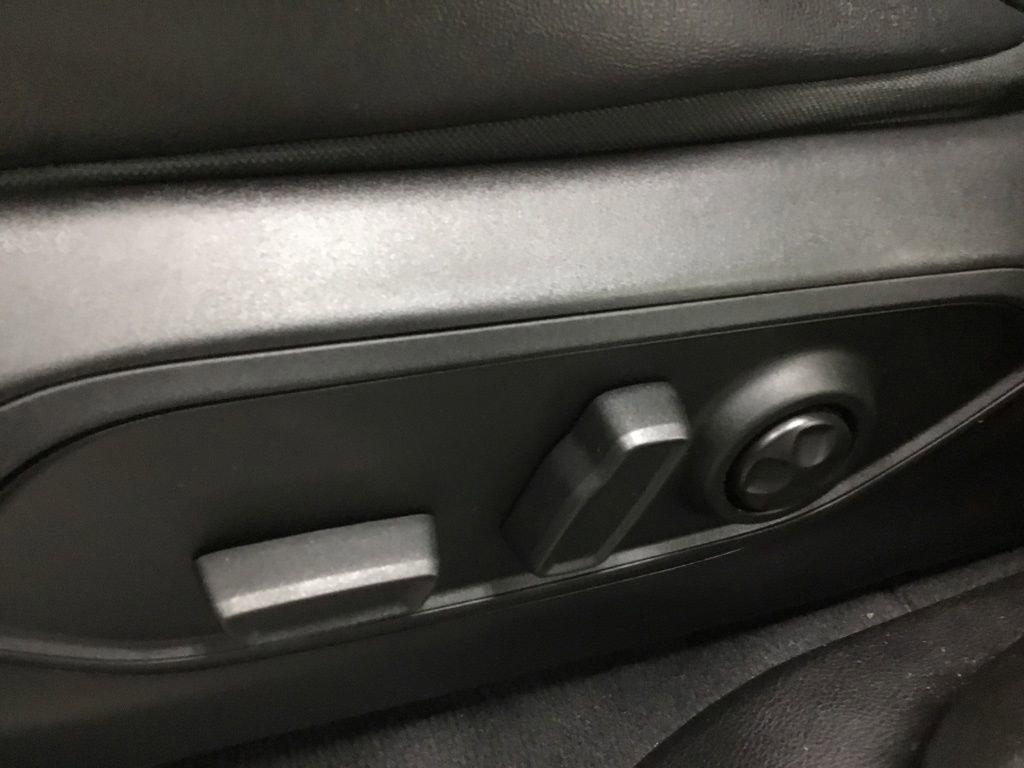 Used 2024 Jeep Grand Cherokee Limited image 8