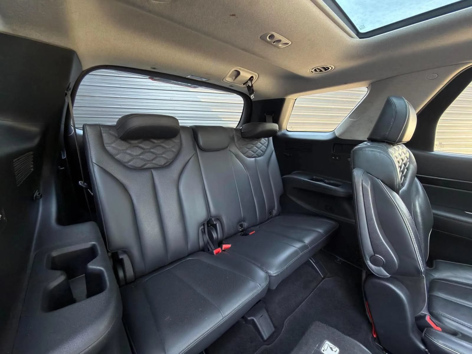 Used 2022 Hyundai Palisade Limited AWD/4WD image 19