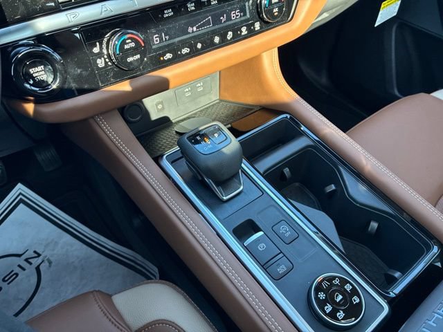 New 2026 Nissan Pathfinder Platinum AWD/4WD image 14