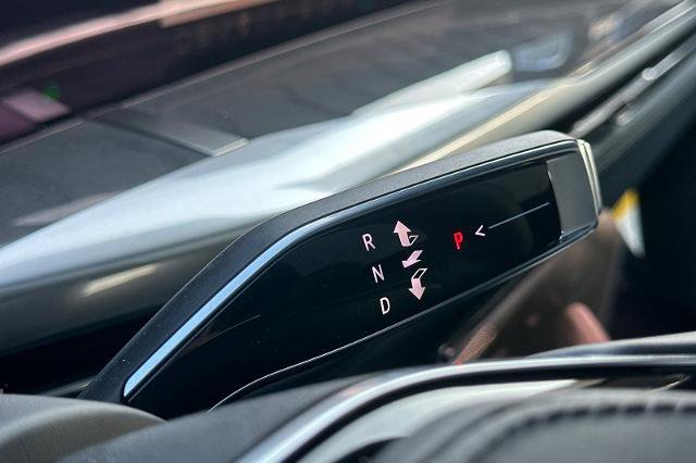 New 2025 Cadillac Escalade IQ Luxury 2 image 27