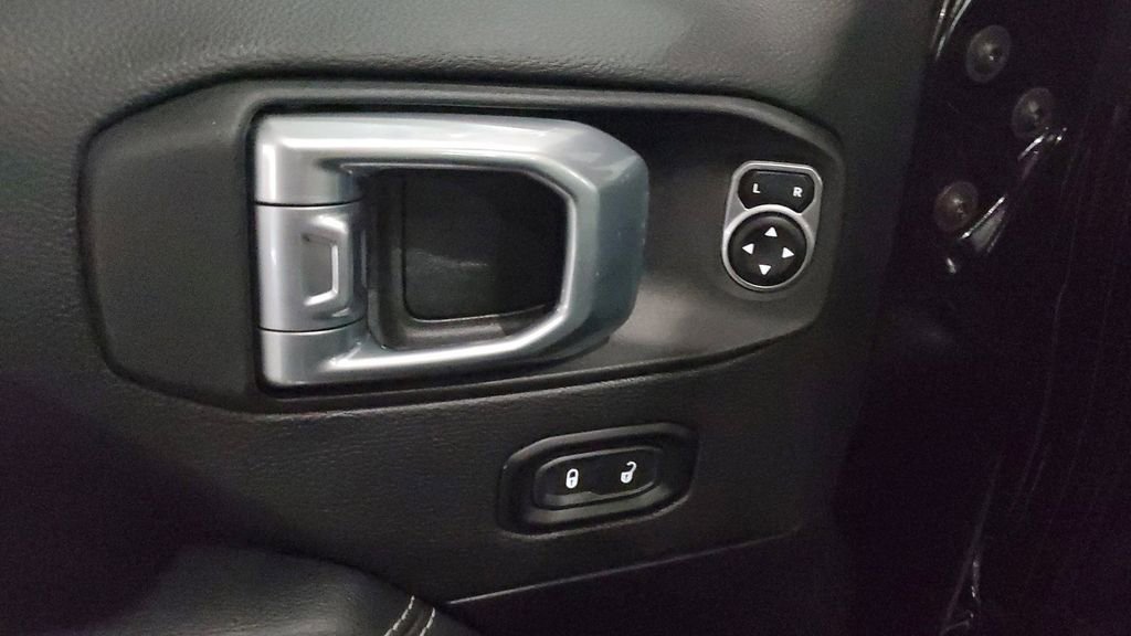 Used 2022 Jeep Wrangler Unlimited Sahara w/ Cold Weather Group image 22