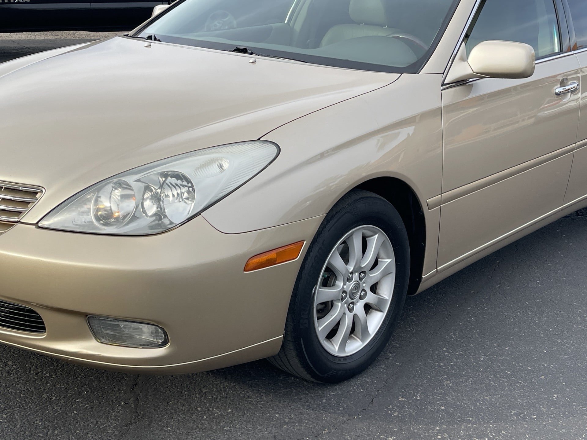 Used 2004 Lexus ES 330 FWD image 11