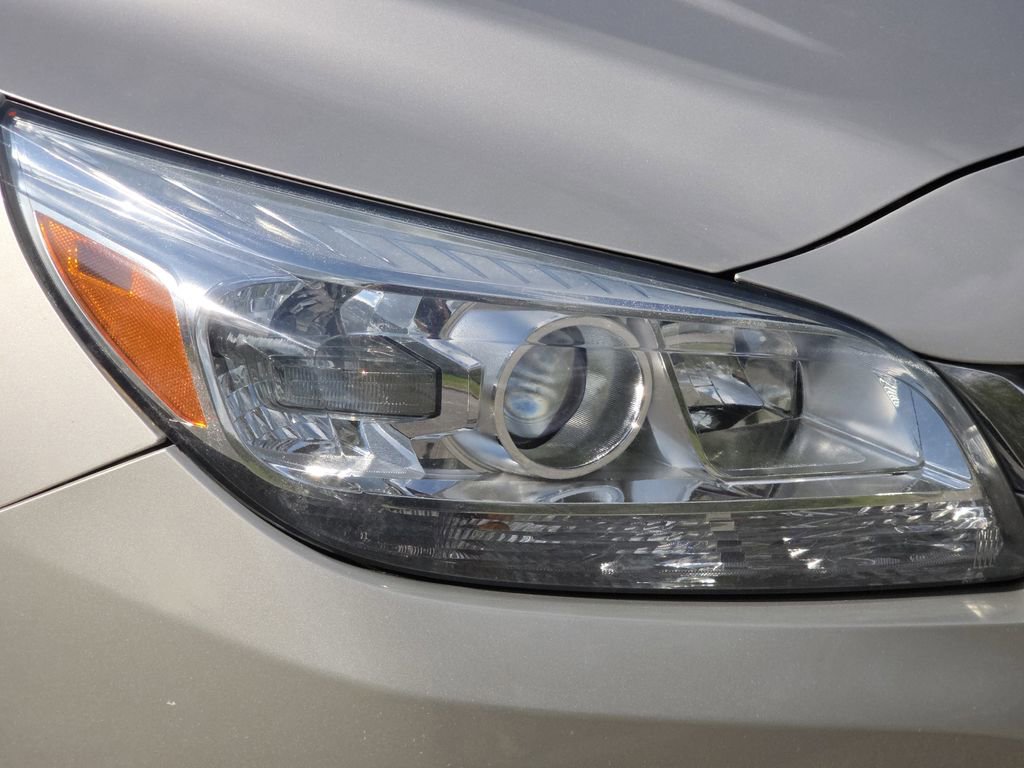 Used 2015 Chevrolet Malibu LT w/ Power Convenience Package FWD image 13