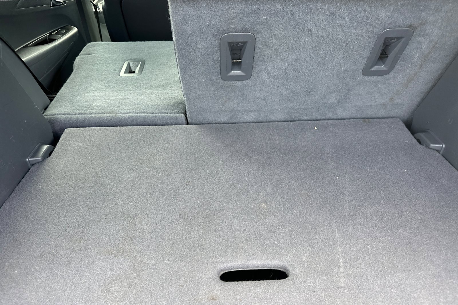 Used 2019 Chevrolet Bolt Premier w/ Infotainment Package image 18