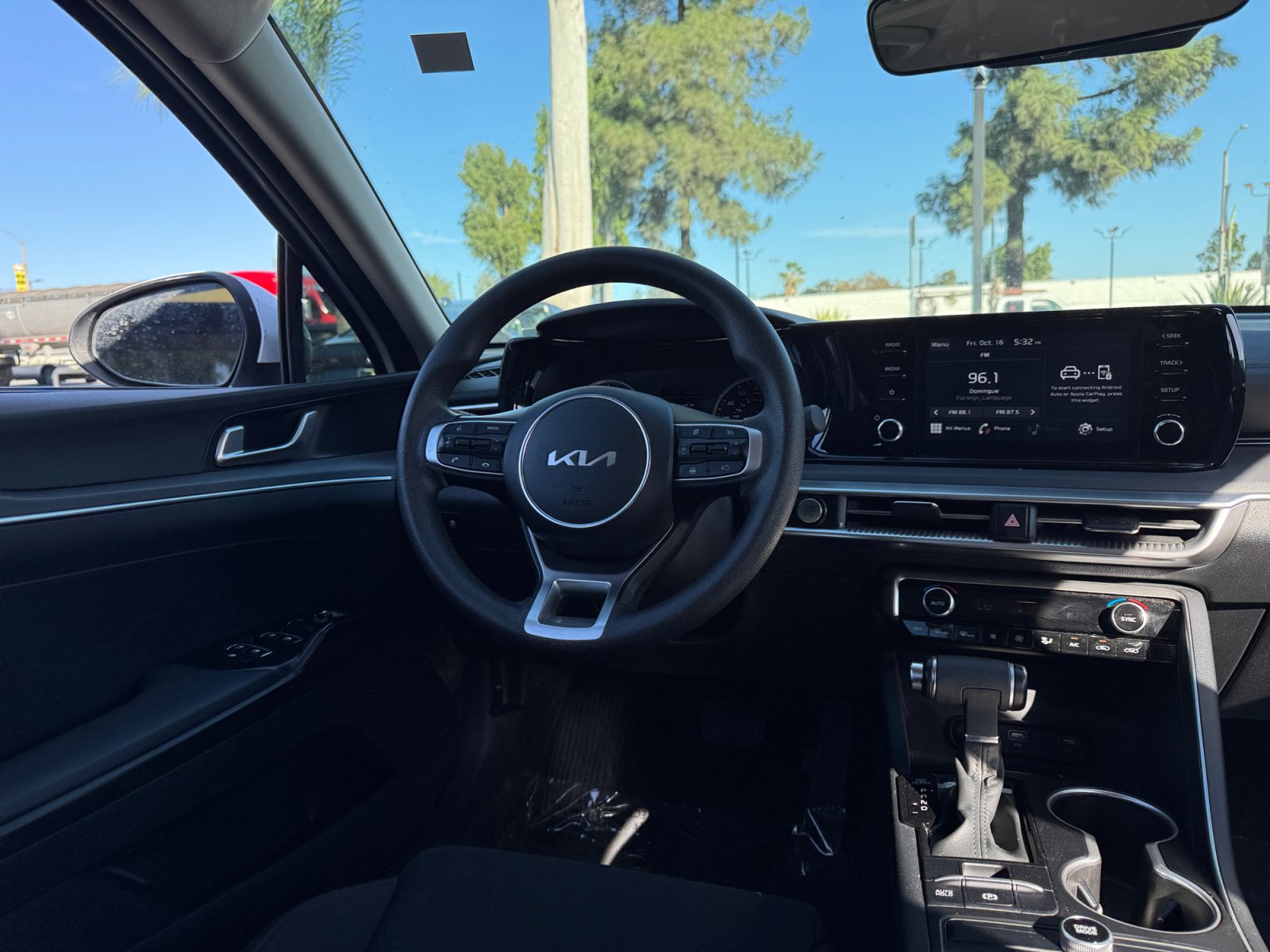 Used 2024 Kia K5 LXS FWD image 22