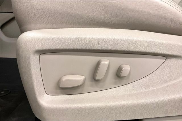 Used 2020 GMC Yukon Denali w/ Open Road Package RWD image 31