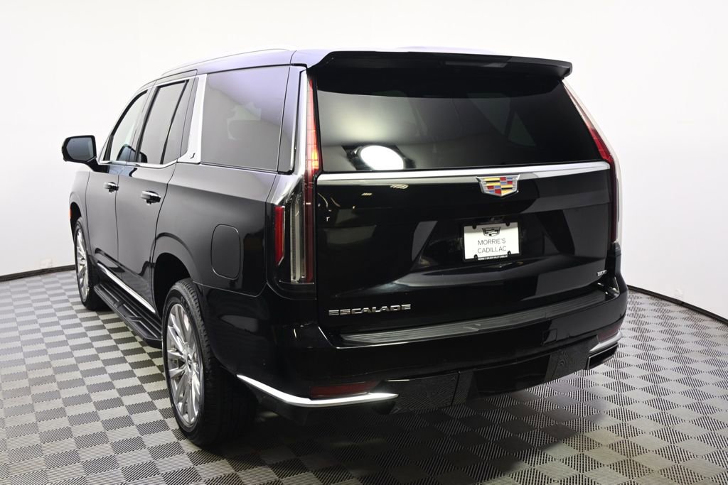 Certified 2021 Cadillac Escalade Premium Luxury AWD/4WD image 4