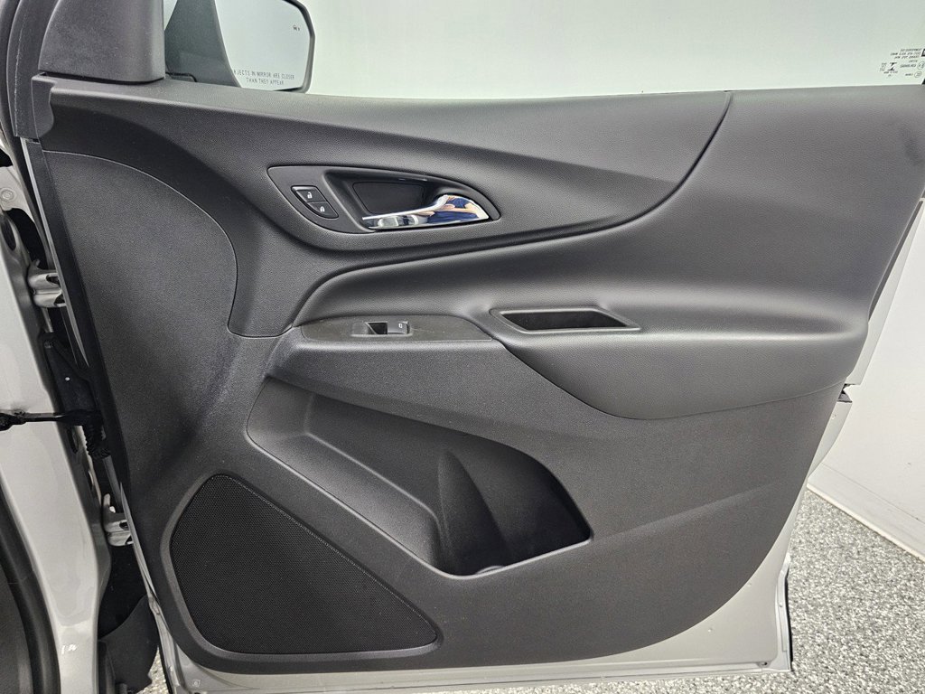 Used 2020 Chevrolet Equinox LT w/ Driver Convenience Package FWD image 24