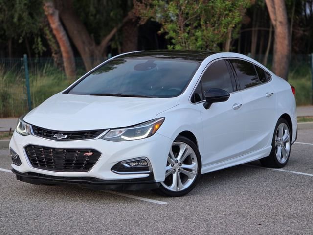 Used 2018 Chevrolet Cruze Premier image 12