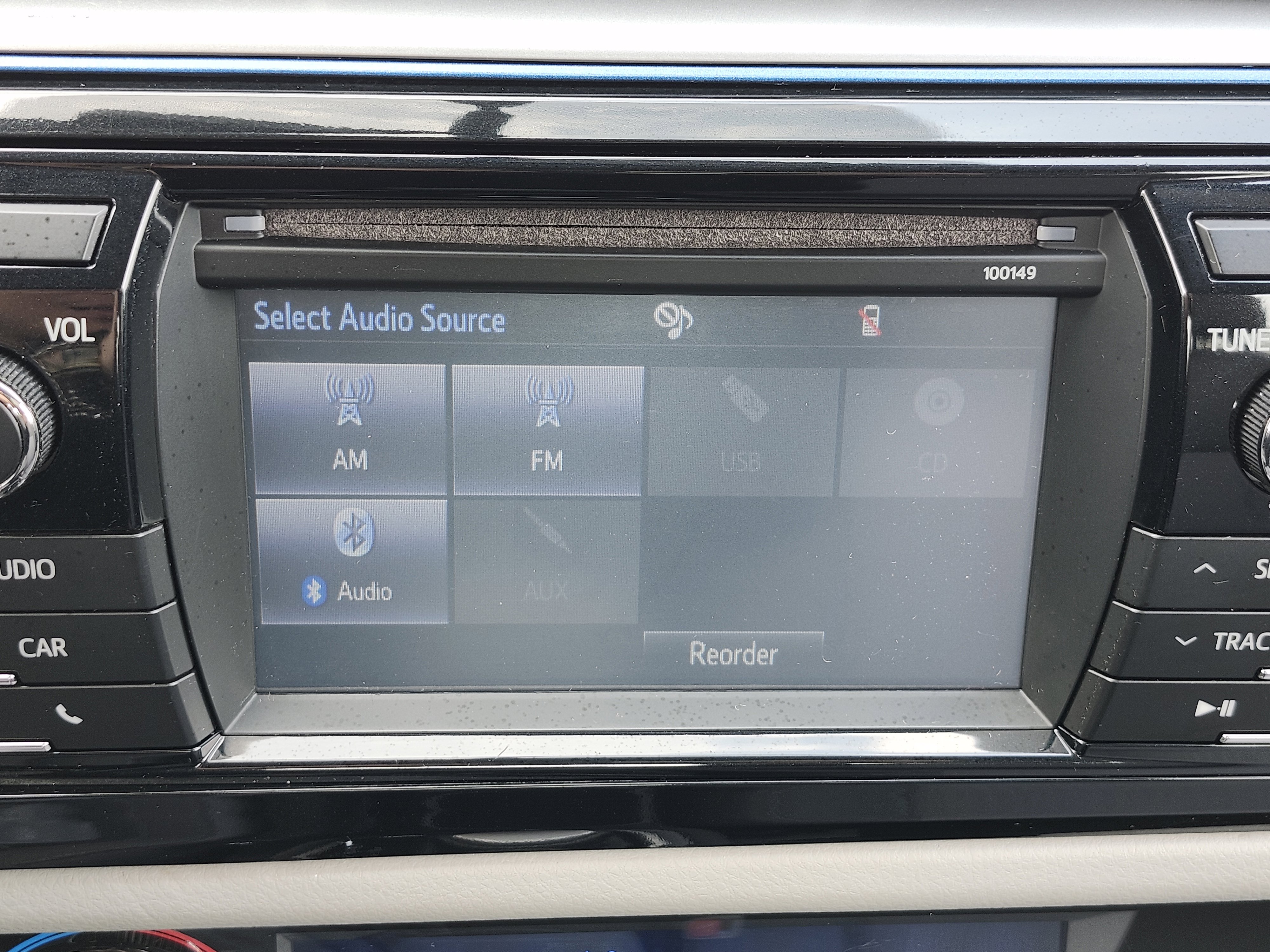 Used 2015 Toyota Corolla LE image 4