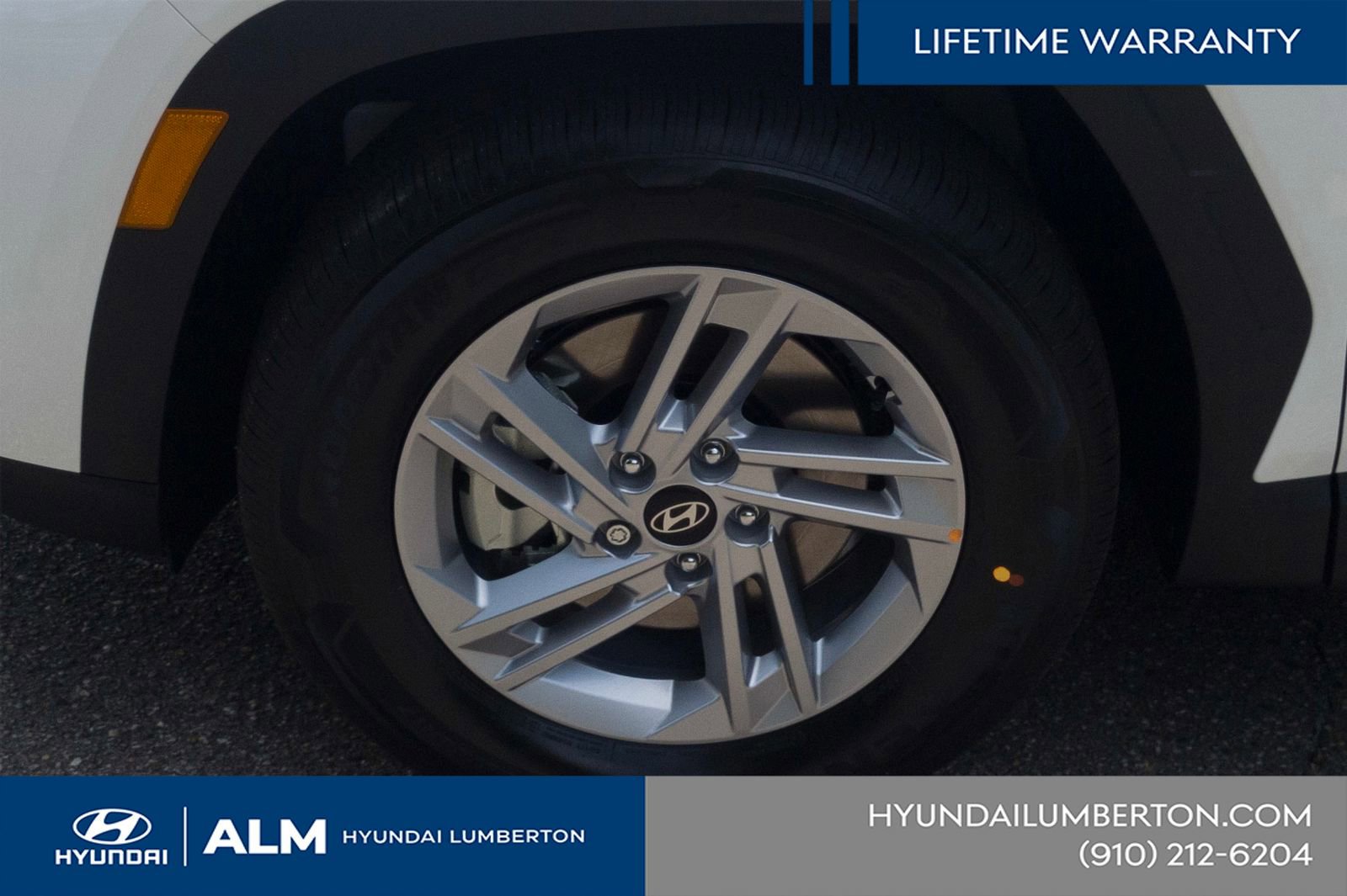 New 2025 Hyundai Tucson SE image 12