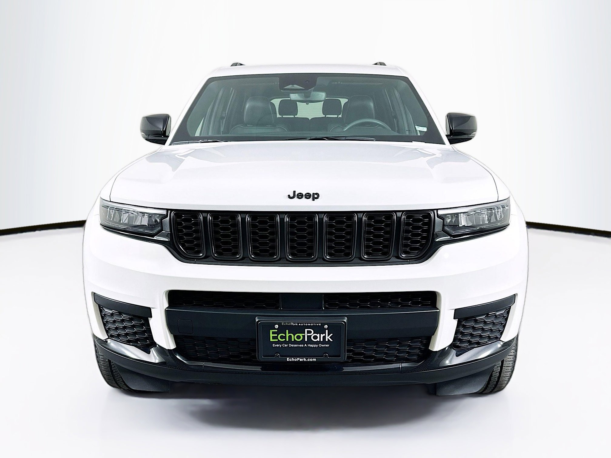 Used 2023 Jeep Grand Cherokee L Laredo AWD/4WD image 2