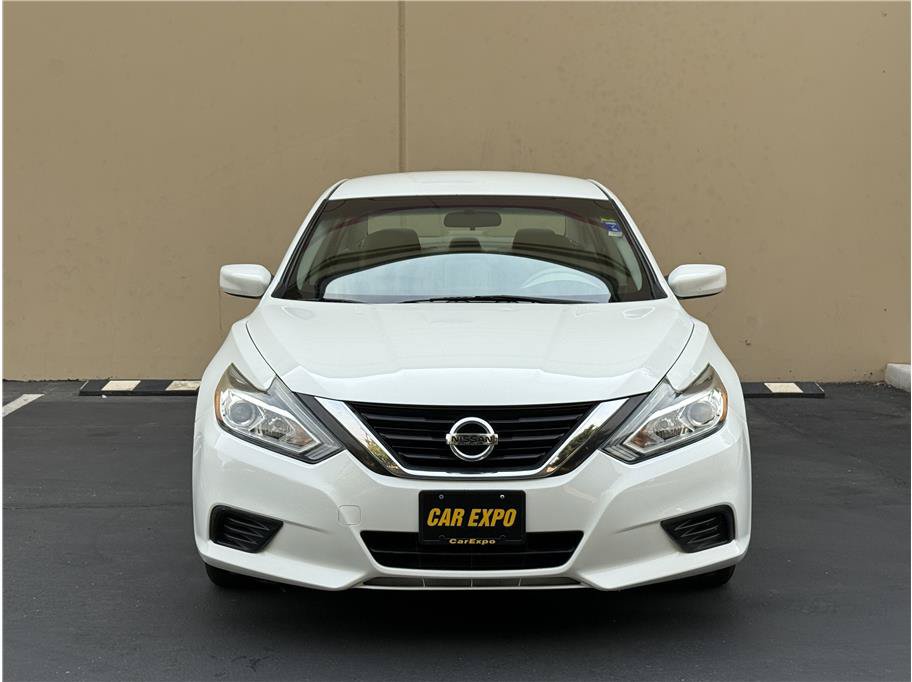 Used 2017 Nissan Altima 2.5 S w/ Power Driver Seat Package FWD image 2