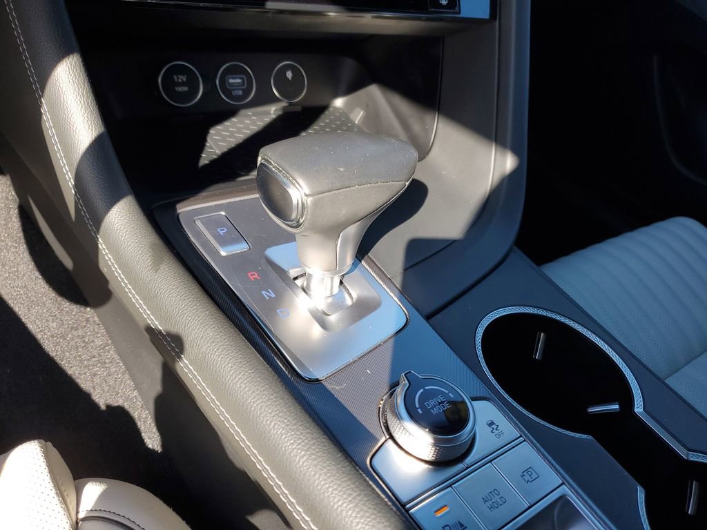 Used 2025 Genesis G70 2.5T w/ Sport Prestige Package image 29