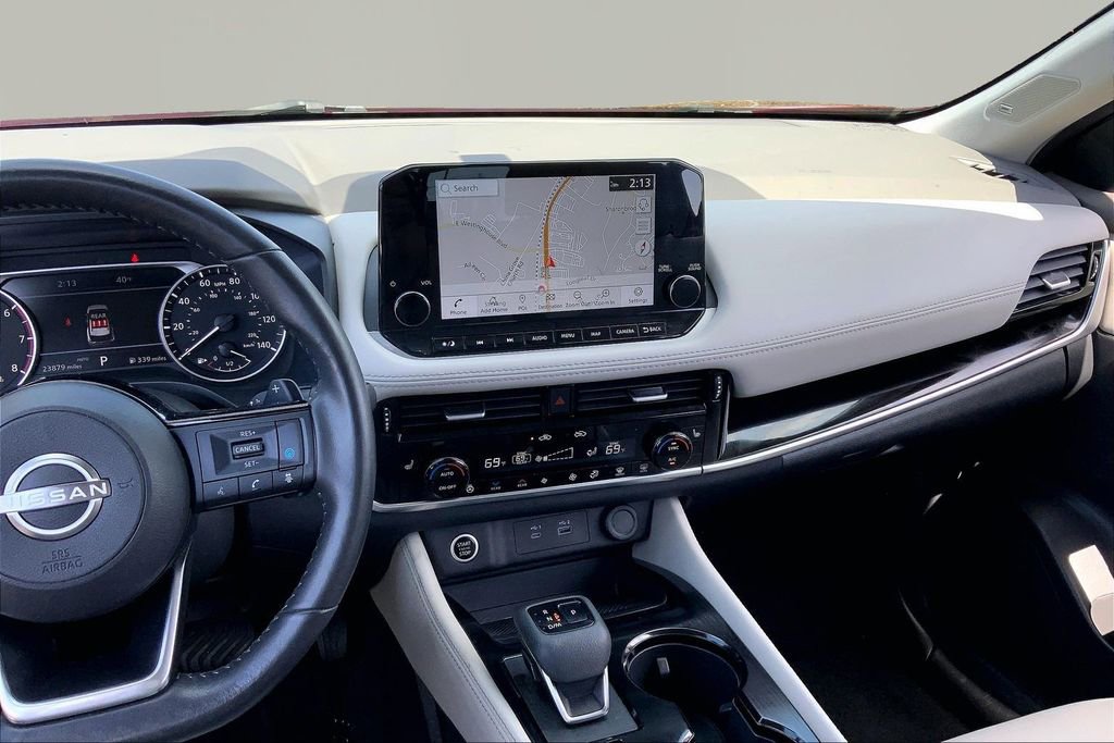 Used 2023 Nissan Rogue SL w/ SL Premium Package image 9