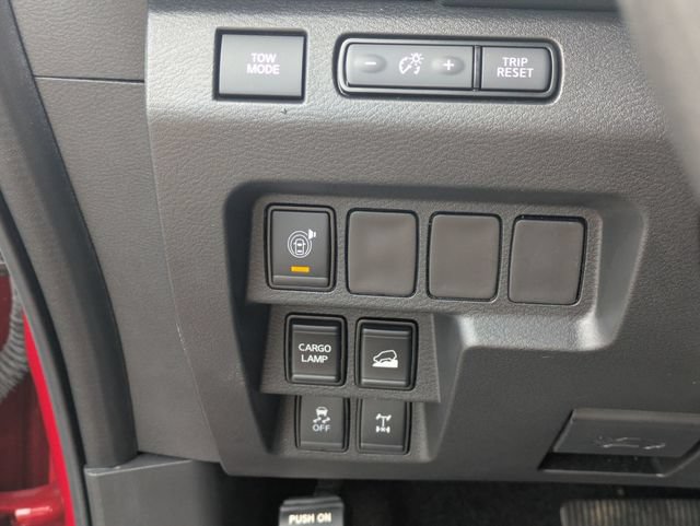 Used 2025 Nissan Frontier PRO-4X AWD/4WD image 17