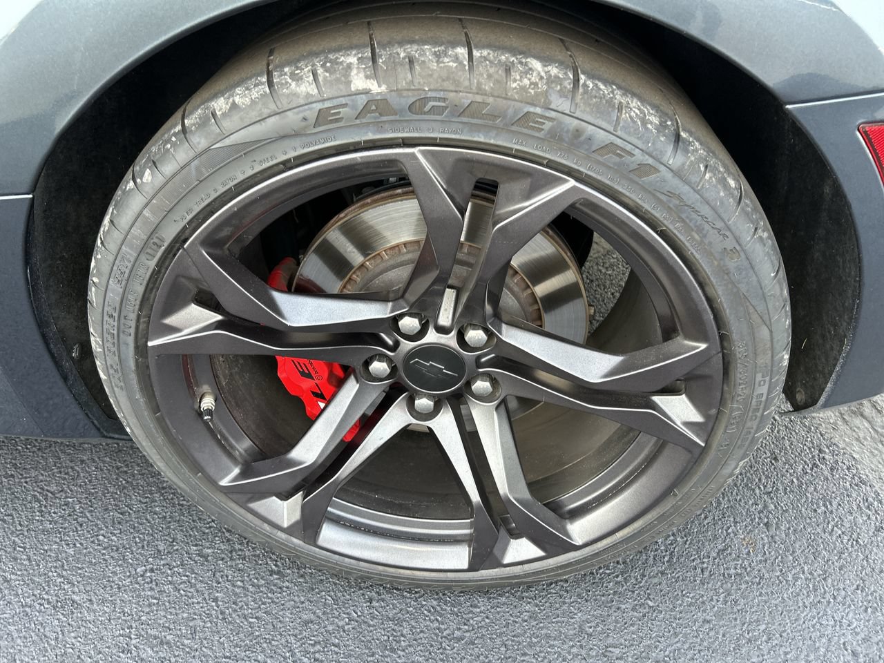 Used 2019 Chevrolet Camaro SS RWD image 9