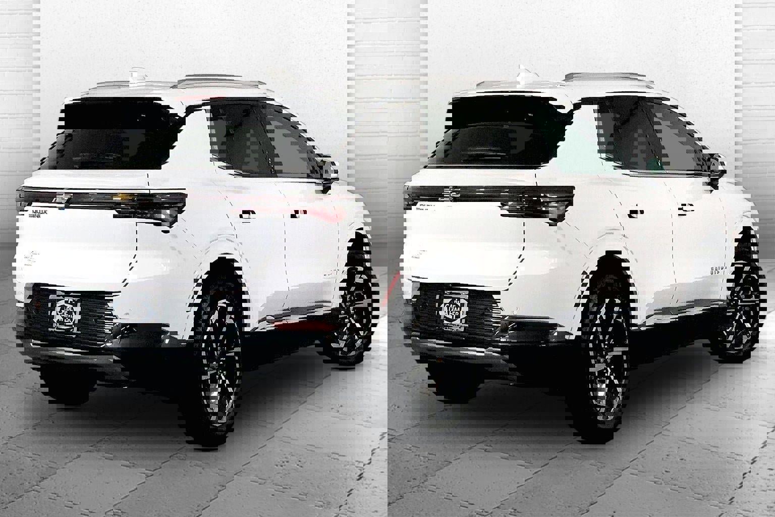 Used 2025 Chevrolet Equinox EV LT FWD image 13