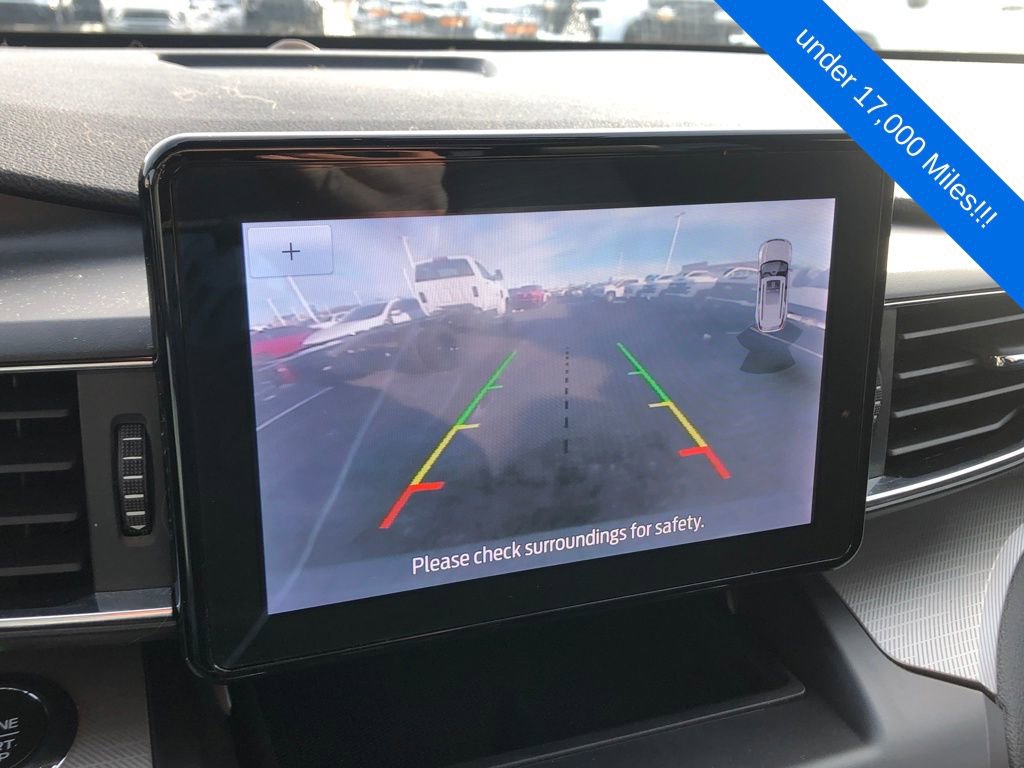 Used 2020 Ford Explorer XLT w/ Equipment Group 202A image 22