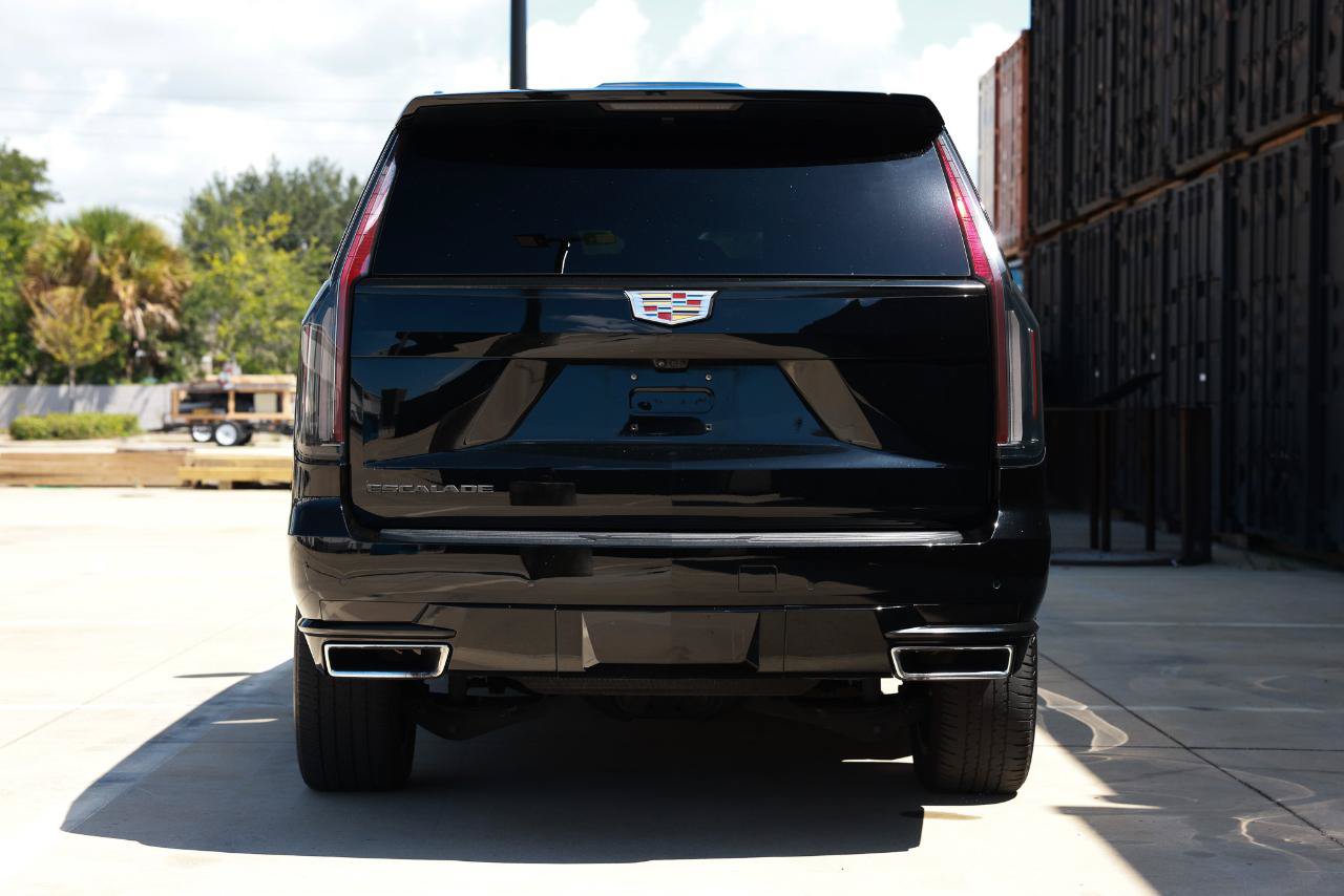 Used 2024 Cadillac Escalade ESV Premium Luxury AWD/4WD image 7