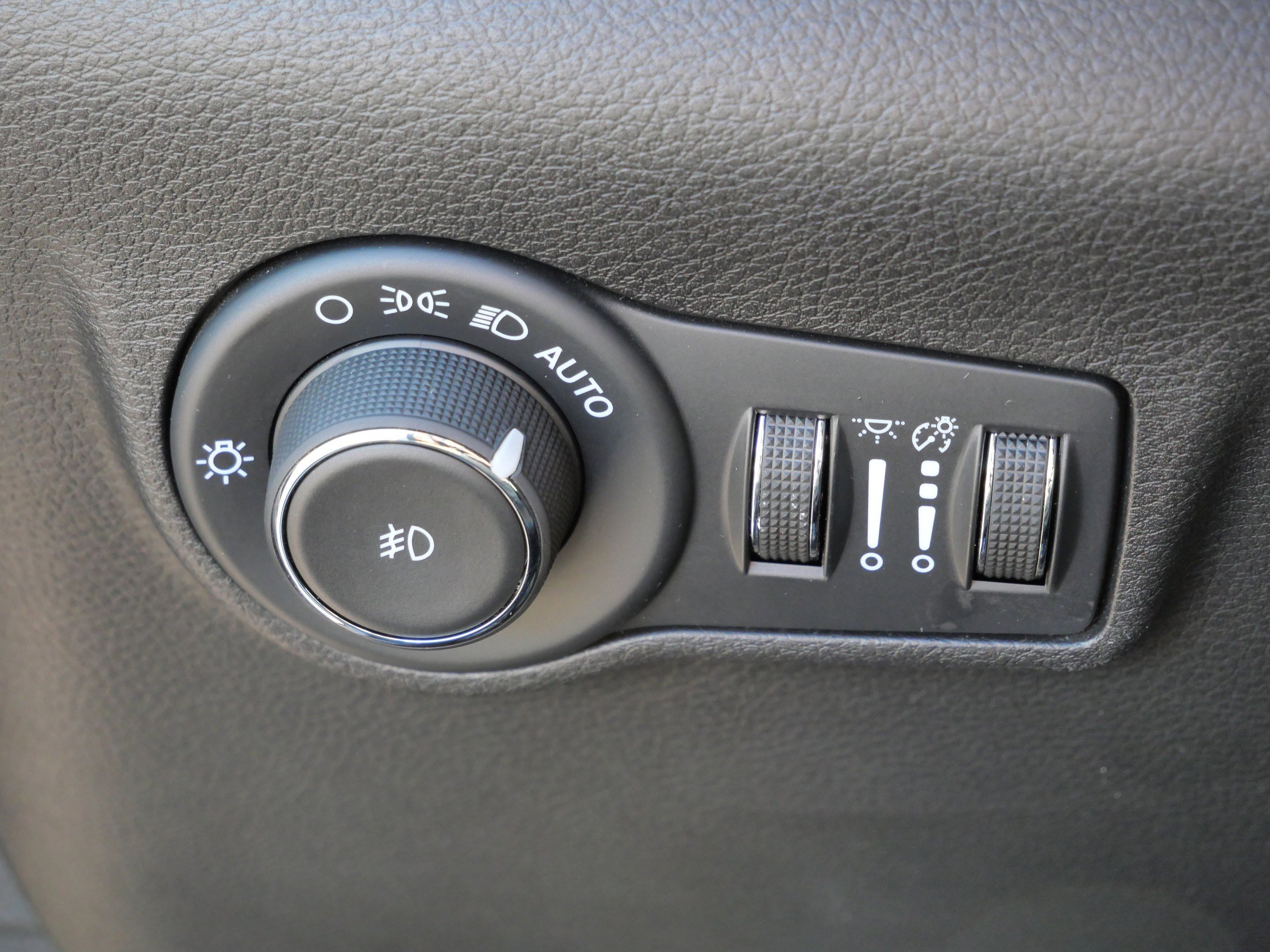 Used 2024 Jeep Compass Latitude image 21