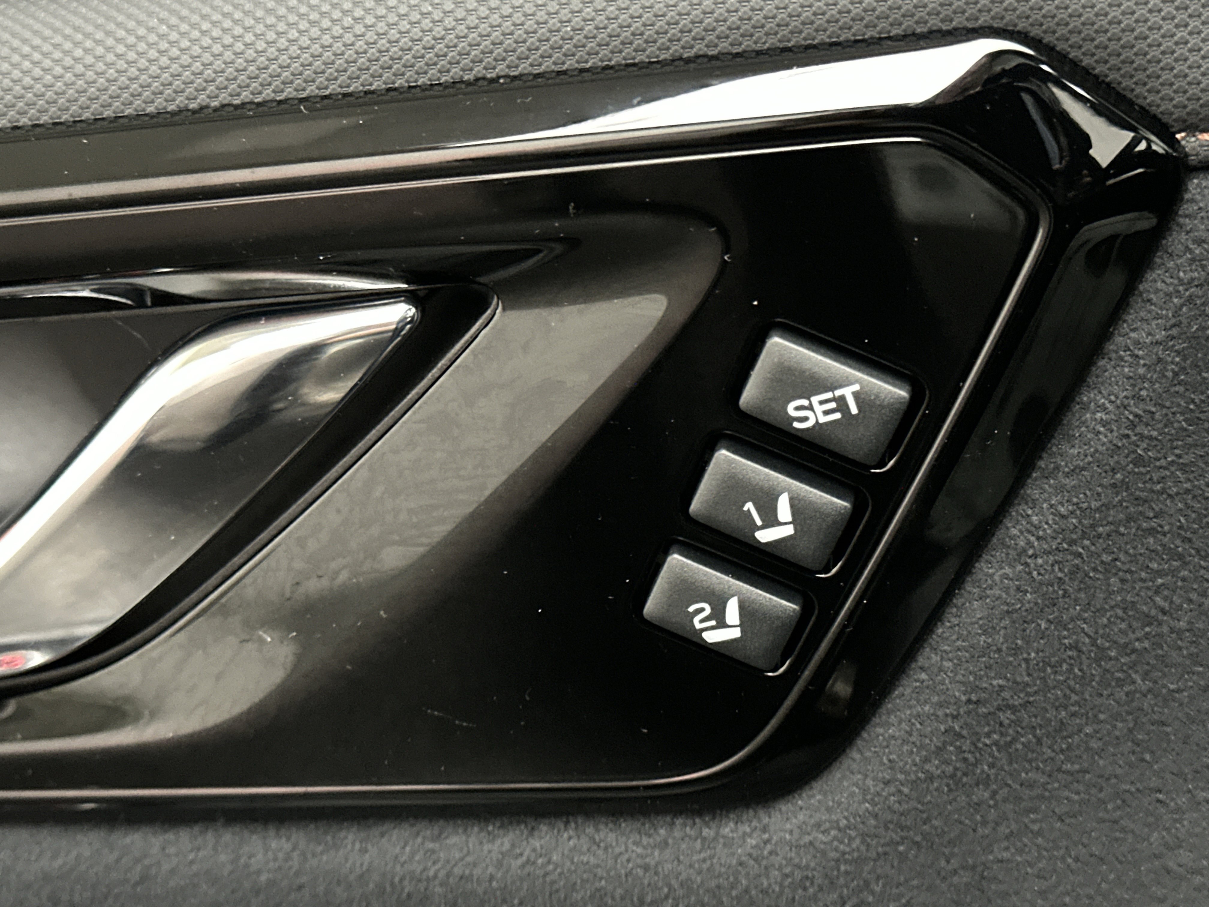 Used 2025 Subaru Forester Touring image 40