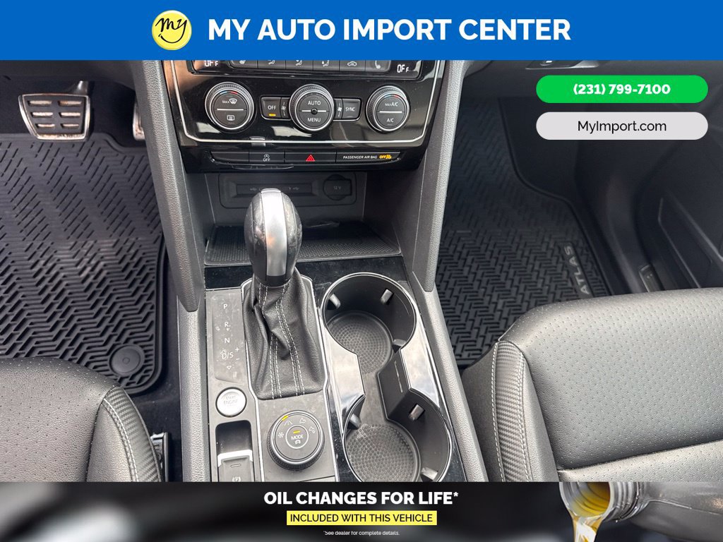 Used 2023 Volkswagen Atlas Cross Sport SEL R-Line AWD/4WD image 23