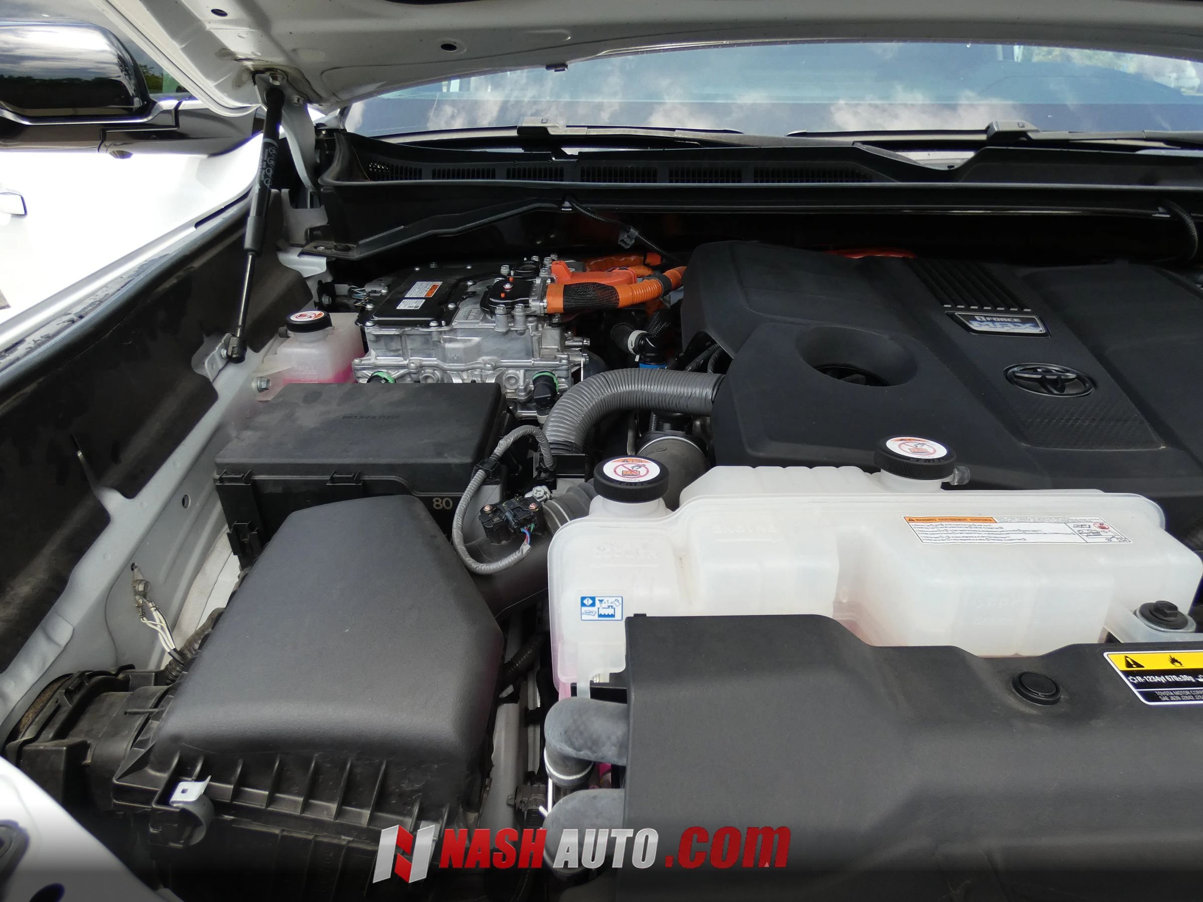 Used 2024 Toyota Tundra Limited w/ TRD Off-Road Package AWD/4WD image 80