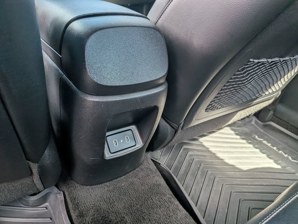 Used 2024 Hyundai Elantra Limited FWD image 37