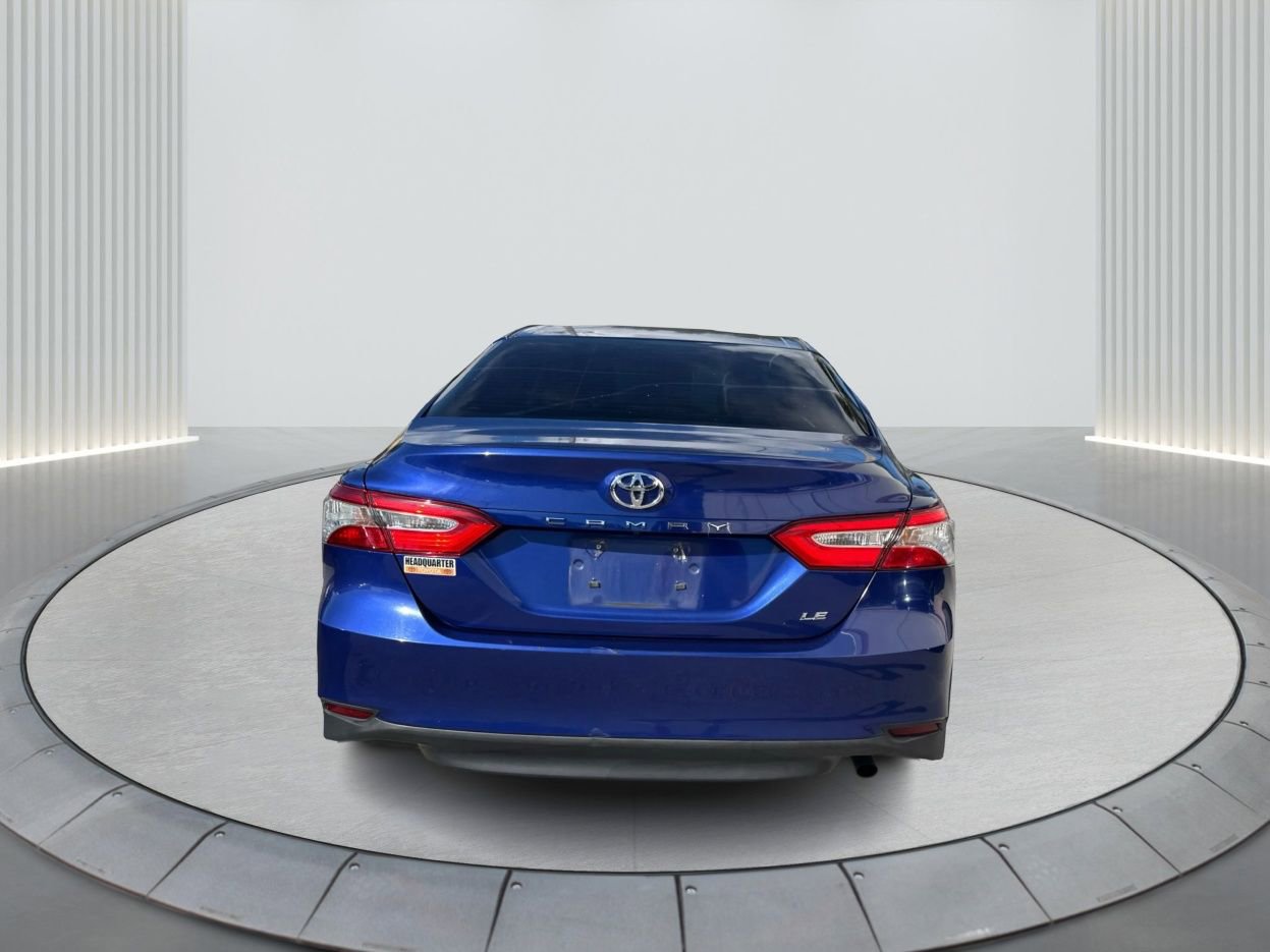 Used 2018 Toyota Camry LE image 7