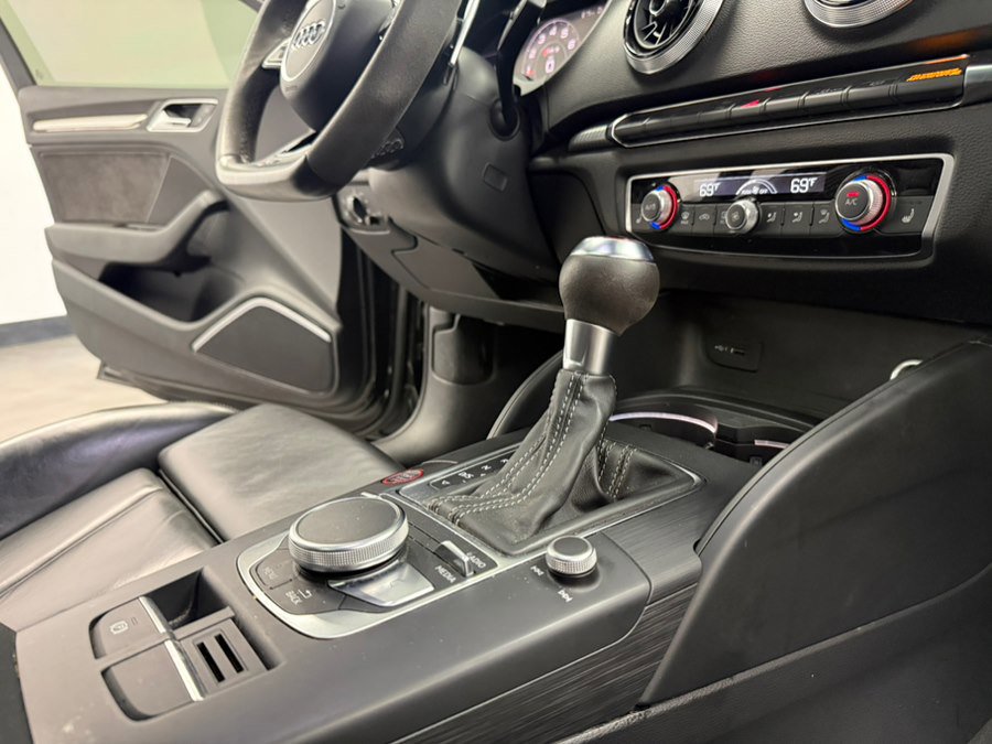 Used 2018 Audi RS 3 w/ Technology Package AWD/4WD image 57