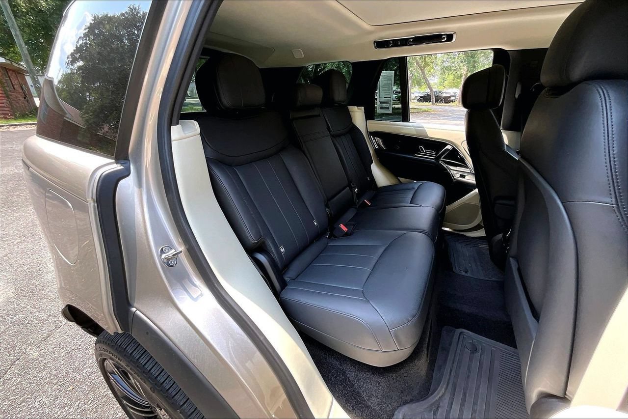 Used 2023 Land Rover Range Rover SE AWD/4WD image 21