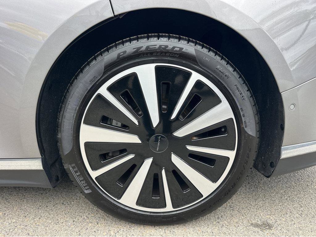 Used 2024 Lucid Air Touring AWD/4WD image 14