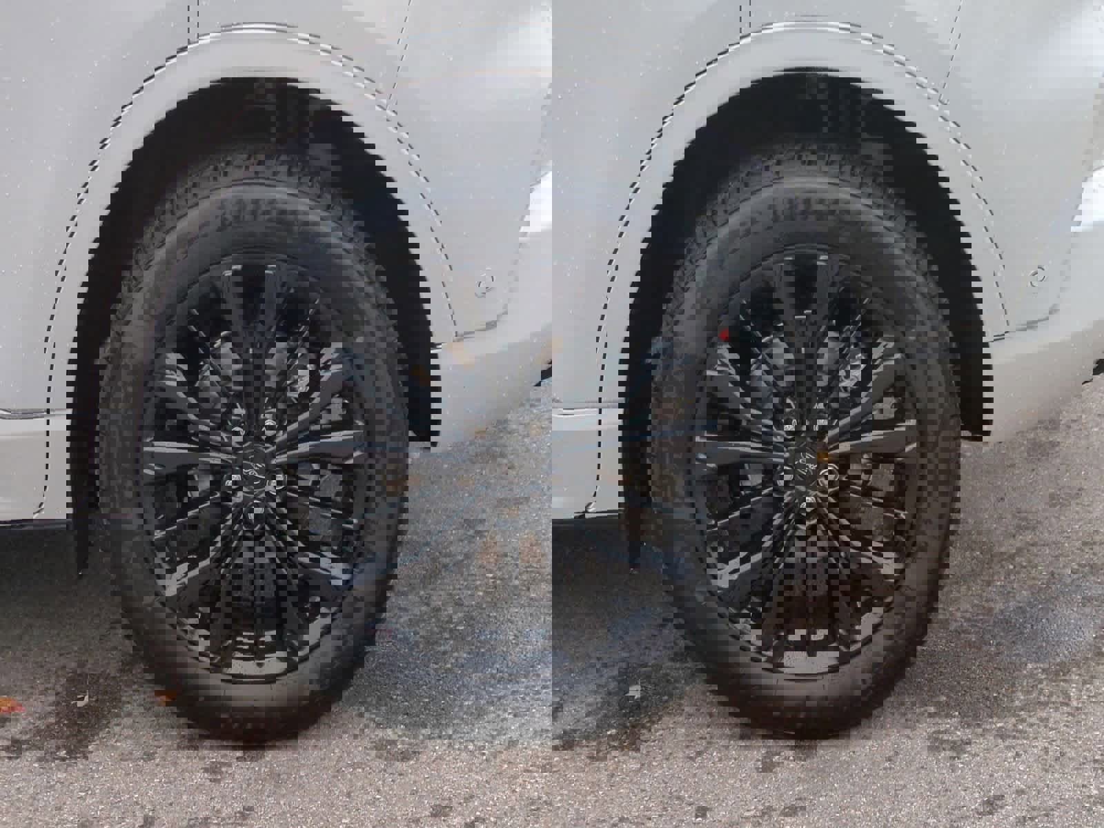 Used 2024 Ford Escape ST-Line Elite w/ Premium Technology Package image 14