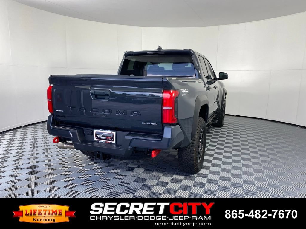 Used 2025 Toyota Tacoma TRD Off-Road AWD/4WD image 7