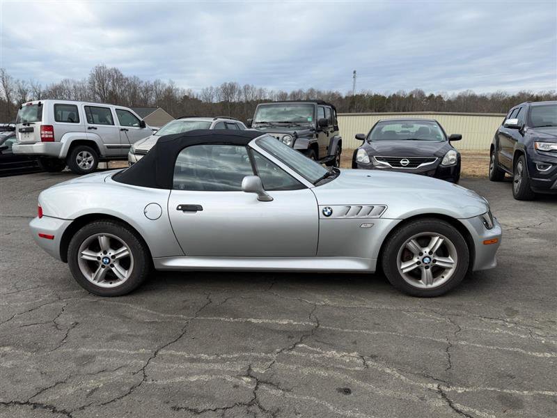 Used 2000 BMW Z3 2.5i RWD image 6