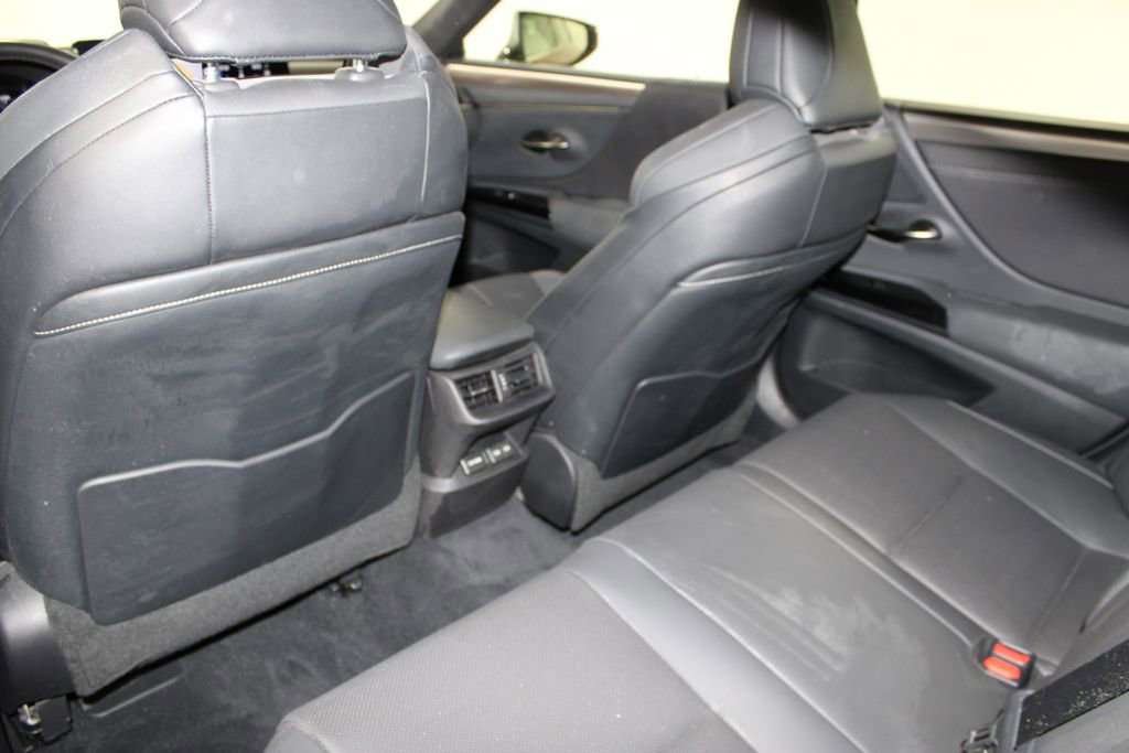 Used 2022 Lexus ES 300h F Sport image 19