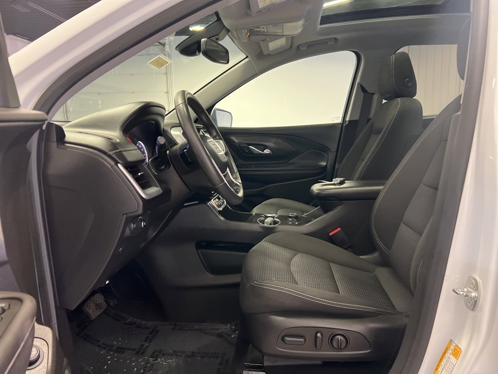 Certified 2022 GMC Terrain SLE w/ Driver Convenience Package image 8