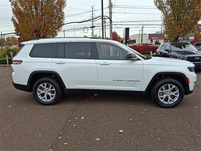Used 2022 Jeep Grand Cherokee L Limited image 7