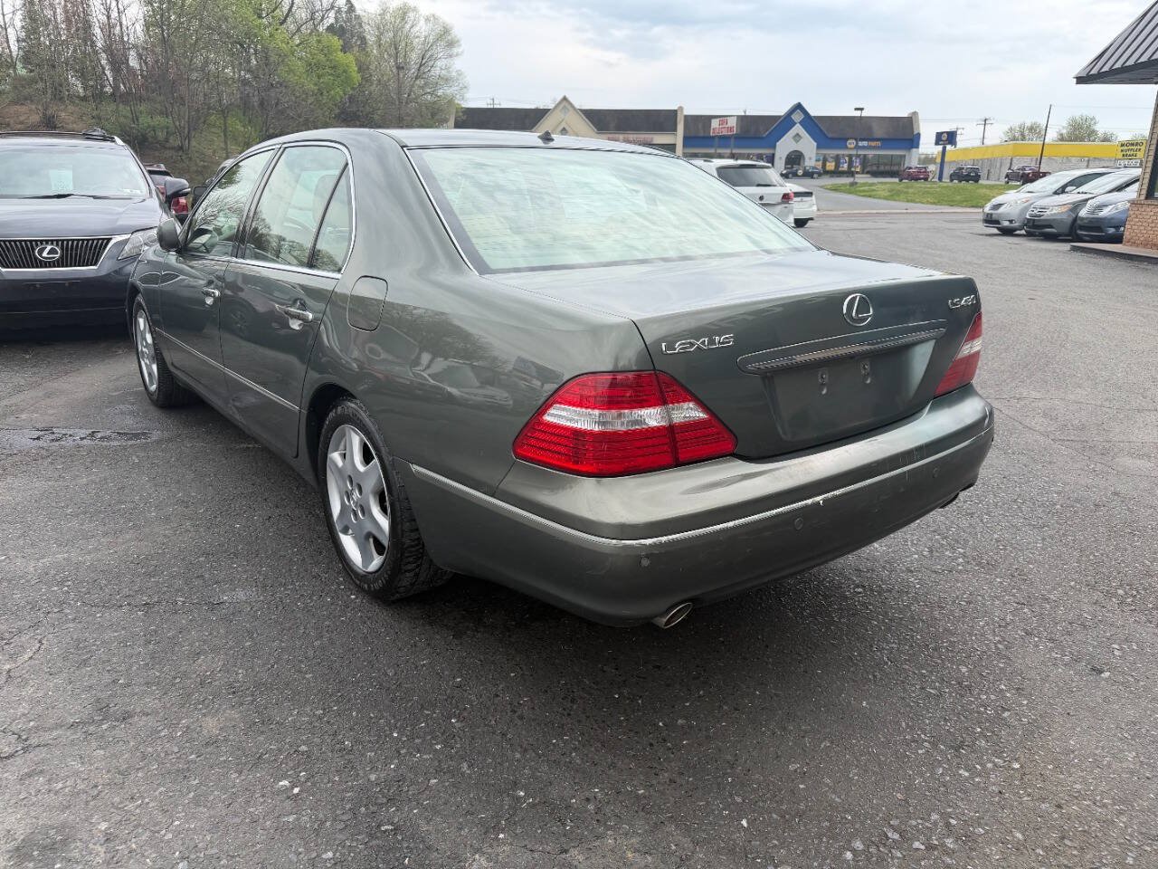 Used 2005 Lexus LS 430 w/ Modern Luxury Pkg RWD image 11