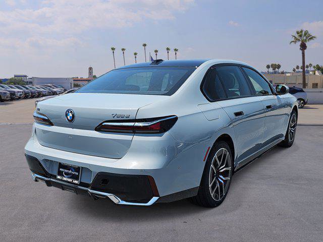New 2025 BMW 750e xDrive w/ Premium Package image 5