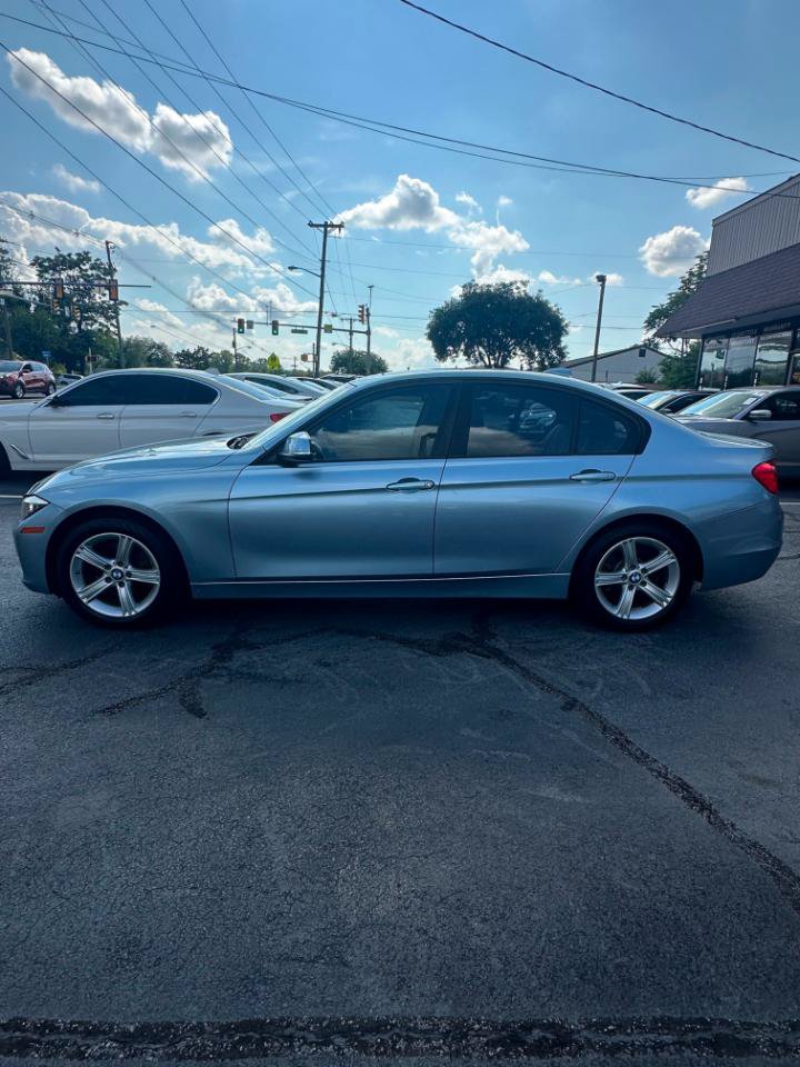 Used 2015 BMW 320i xDrive Sedan AWD/4WD image 2