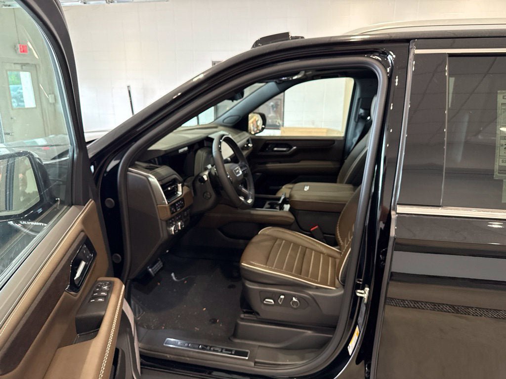 New 2026 GMC Yukon XL Denali Ultimate w/ LPO, Floor Liner Package AWD/4WD image 26