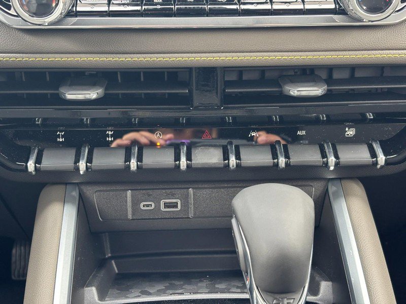 New 2026 Chevrolet Colorado ZR2 w/ ZR2 Bison Edition image 10