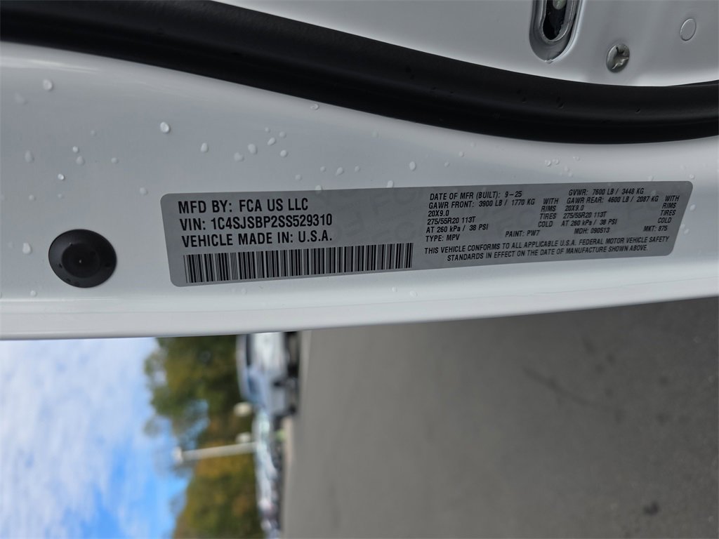 New 2025 Jeep Wagoneer L Series II image 36