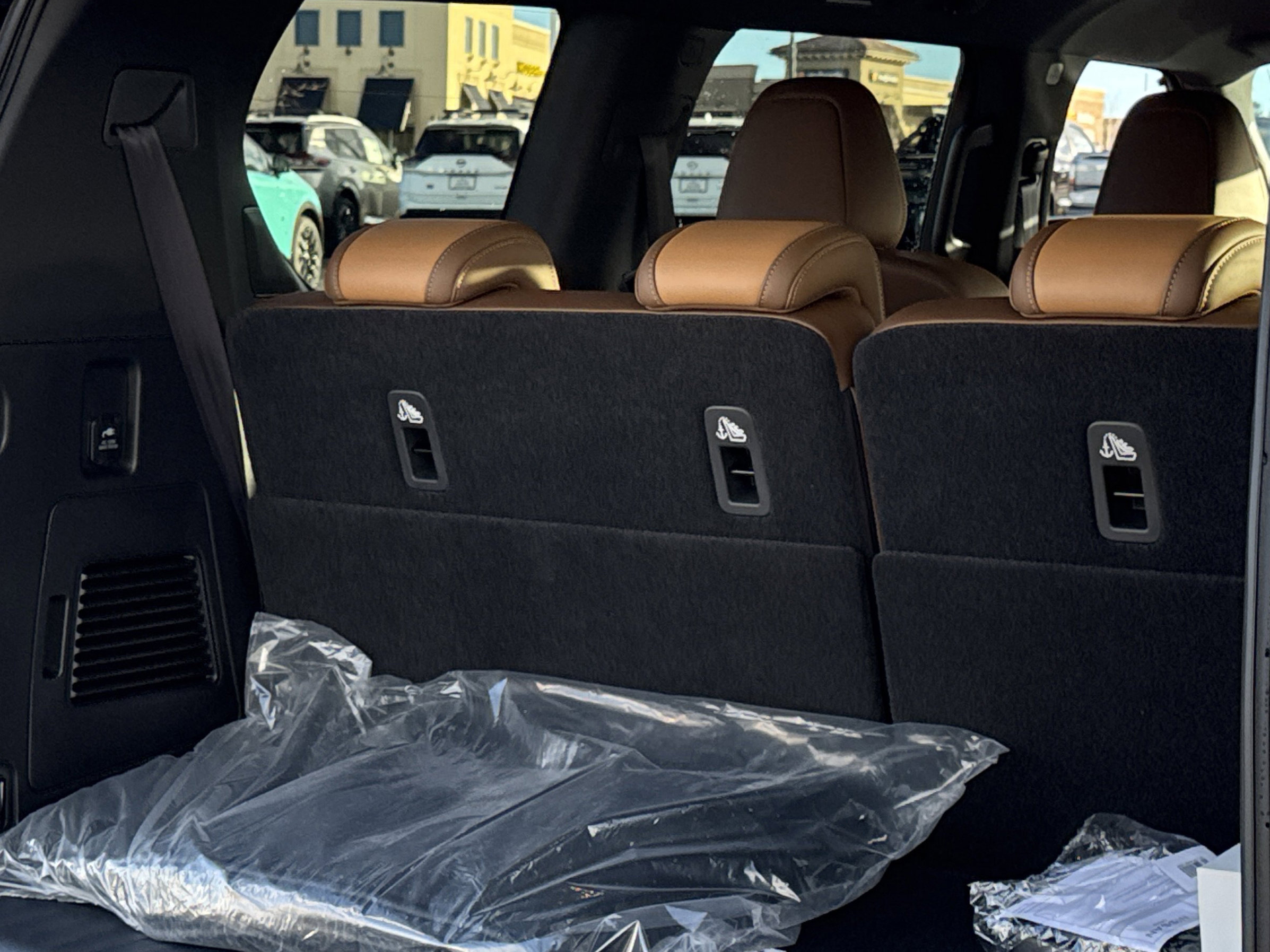 New 2026 Nissan Armada SL w/ Captain's Chari Seat Package image 8
