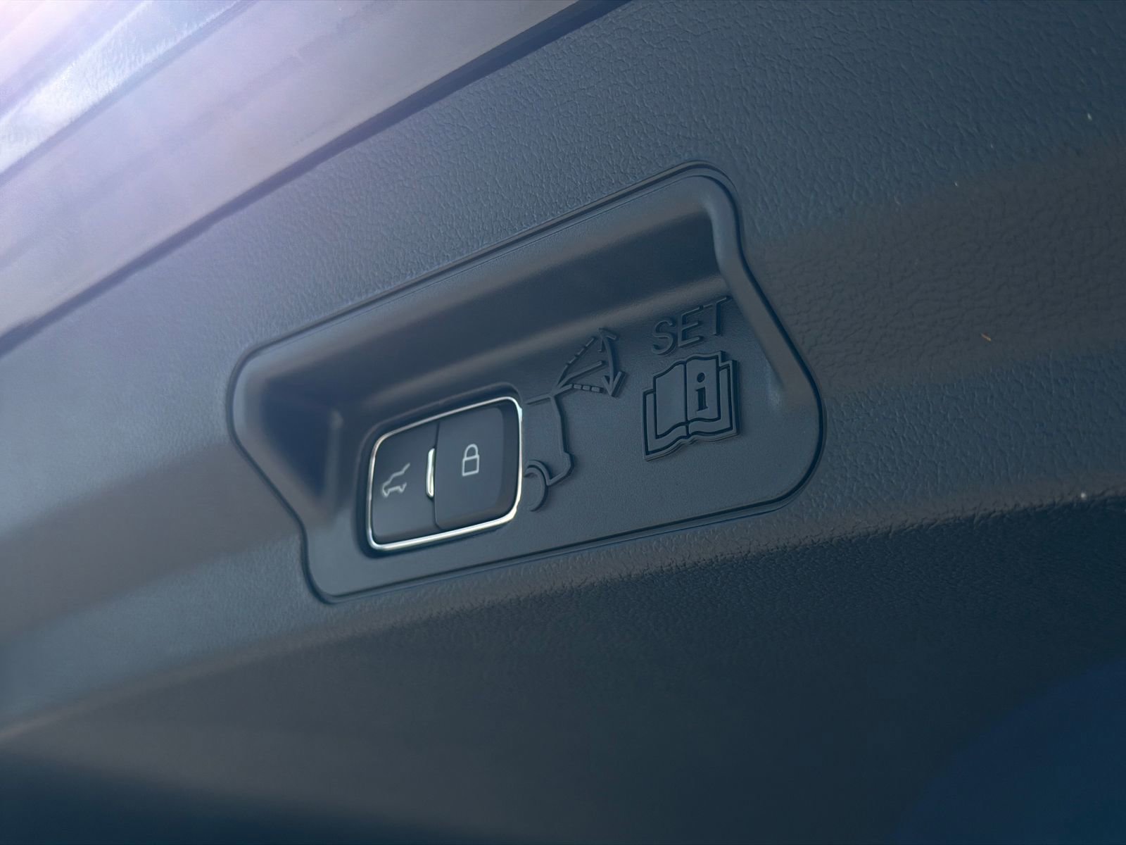 New 2026 Ford Explorer Active image 8