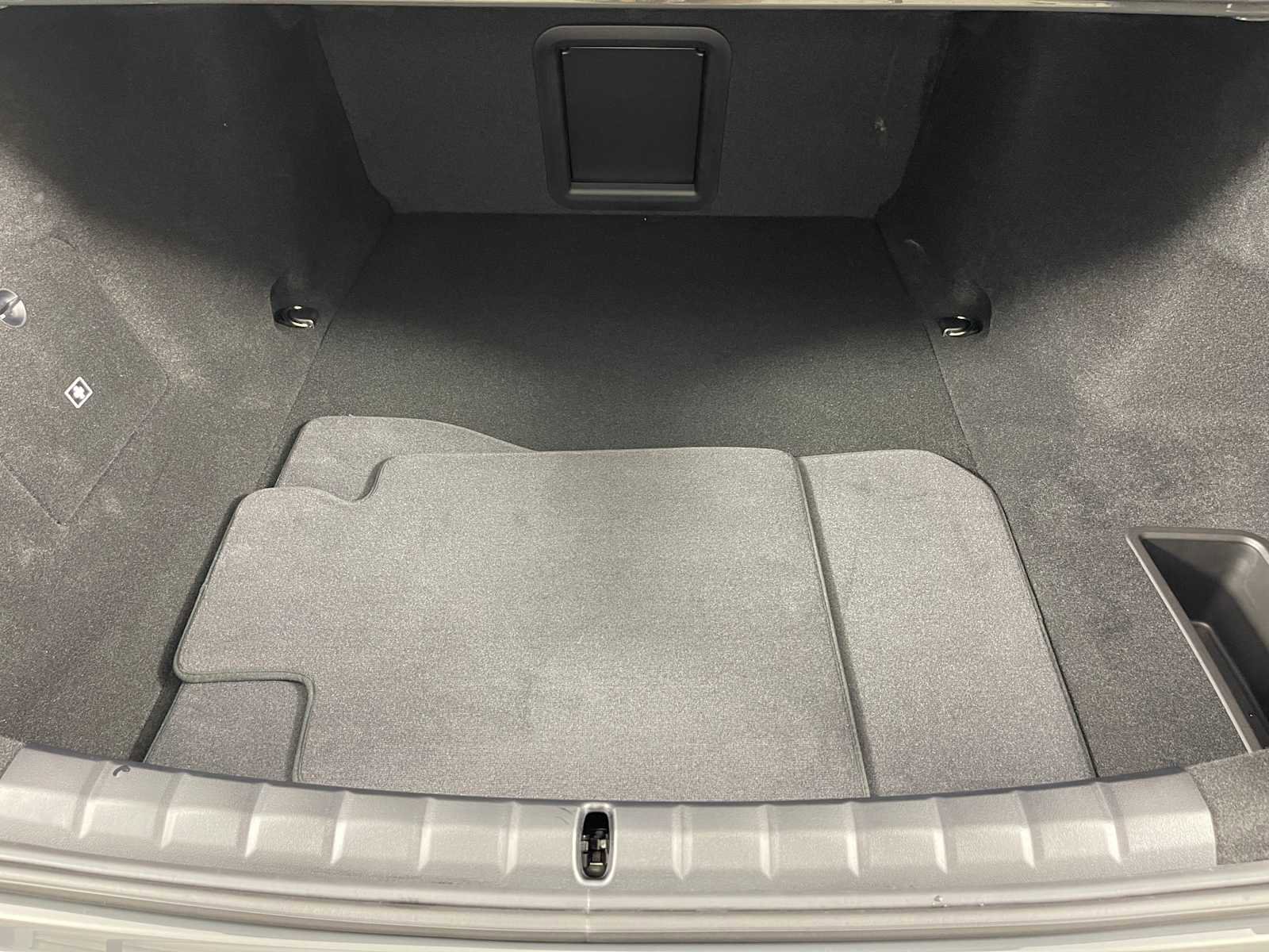 New 2026 BMW i7 xDrive60 w/ Executive Package image 33