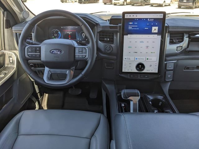 Used 2025 Ford F150 Lightning Flash image 17